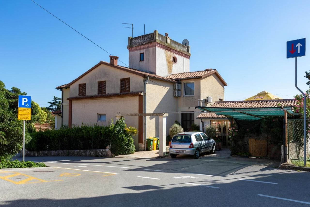Apartments And Room Pergola Rovinj Exterior foto