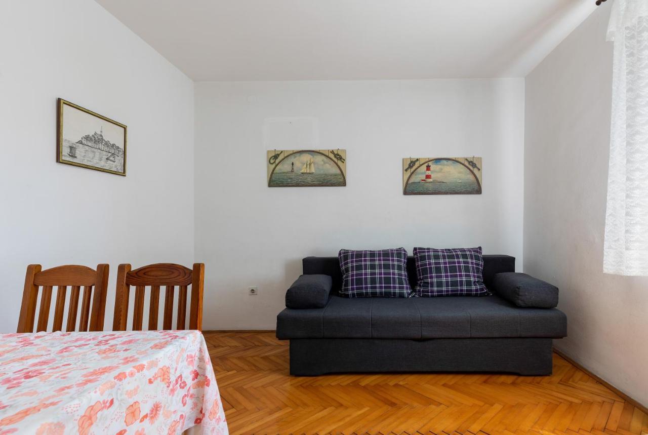 Apartments And Room Pergola Rovinj Exterior foto