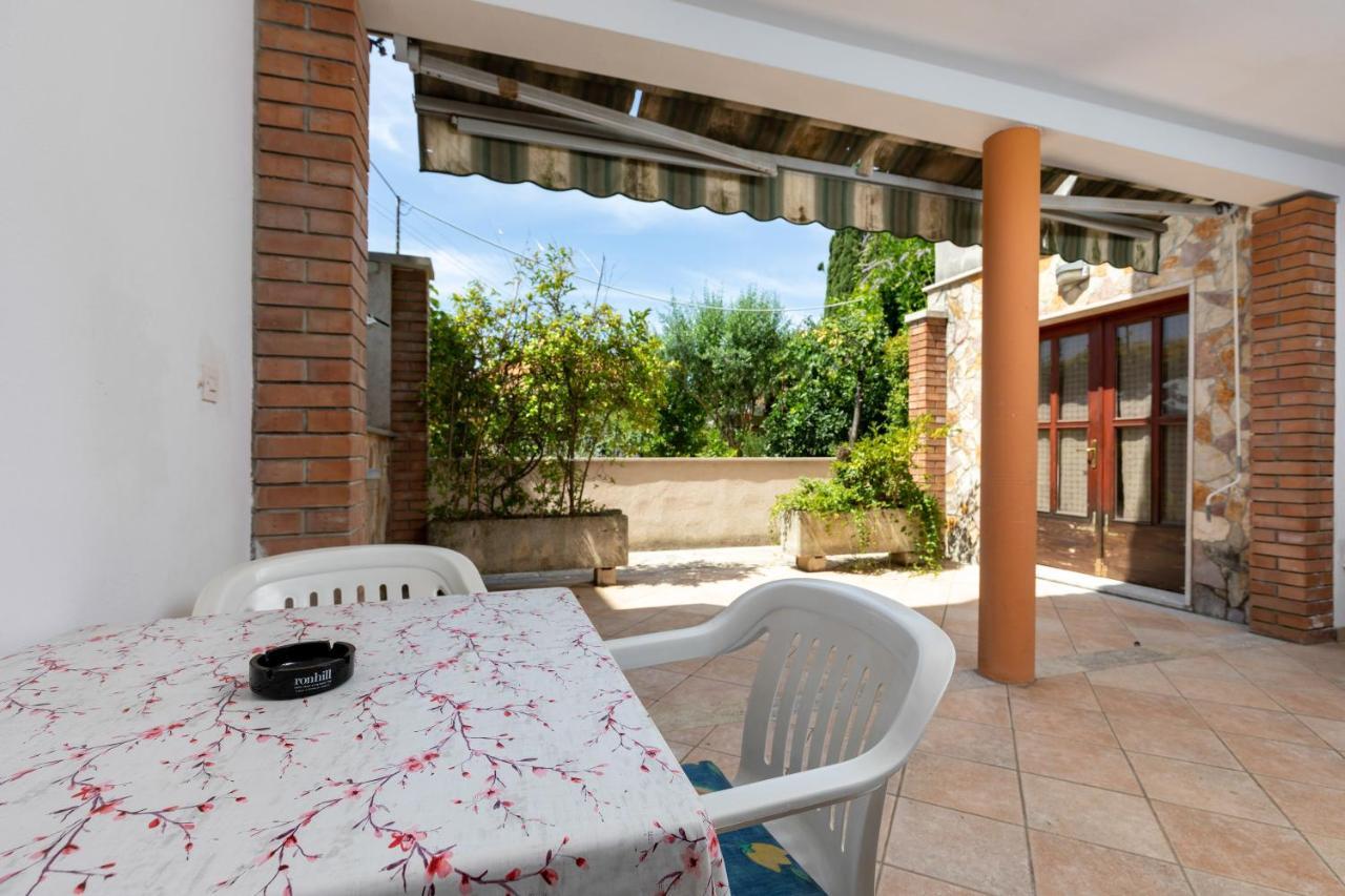 Apartments And Room Pergola Rovinj Exterior foto