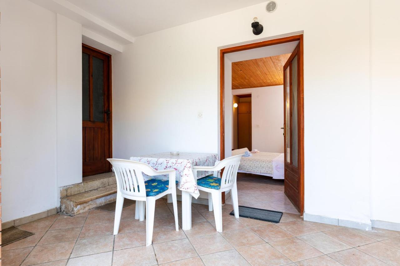 Apartments And Room Pergola Rovinj Exterior foto