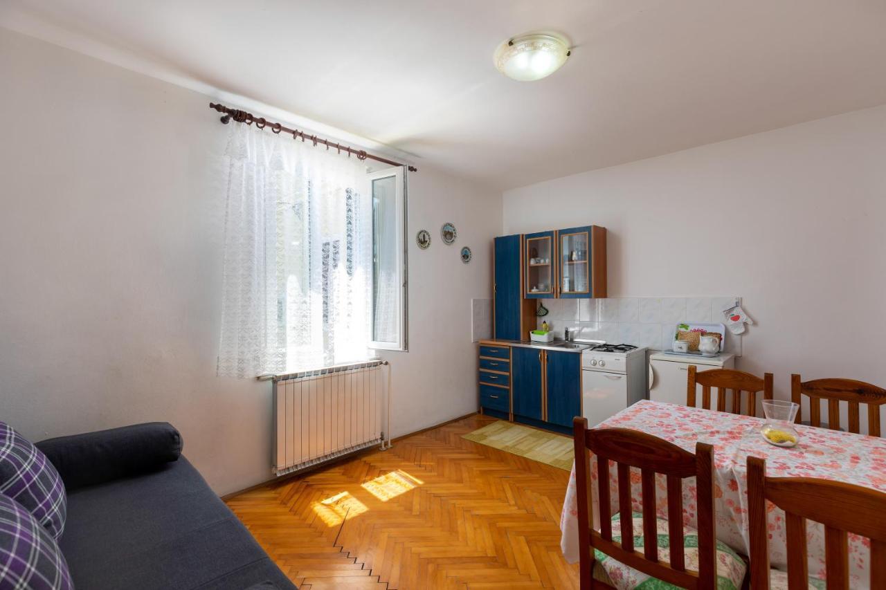Apartments And Room Pergola Rovinj Exterior foto