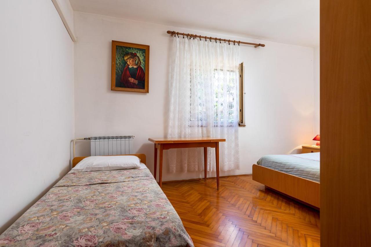 Apartments And Room Pergola Rovinj Exterior foto